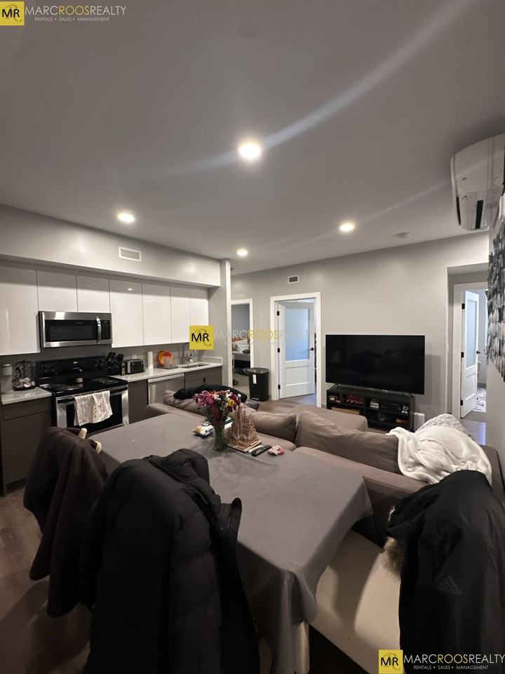Hemenway St #204 - Photo 3 of 29