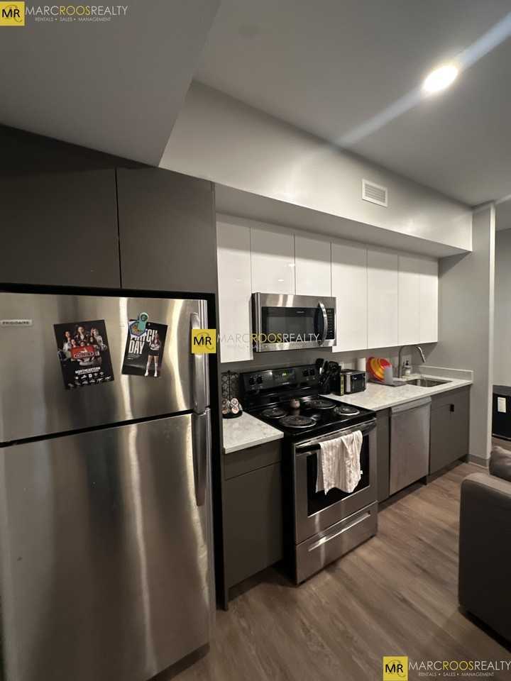 Hemenway St #204 - Photo 5 of 29