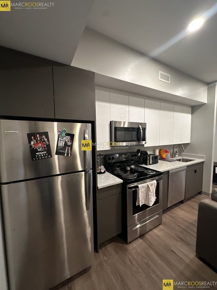 Hemenway St #204 - Photo 7 of 29