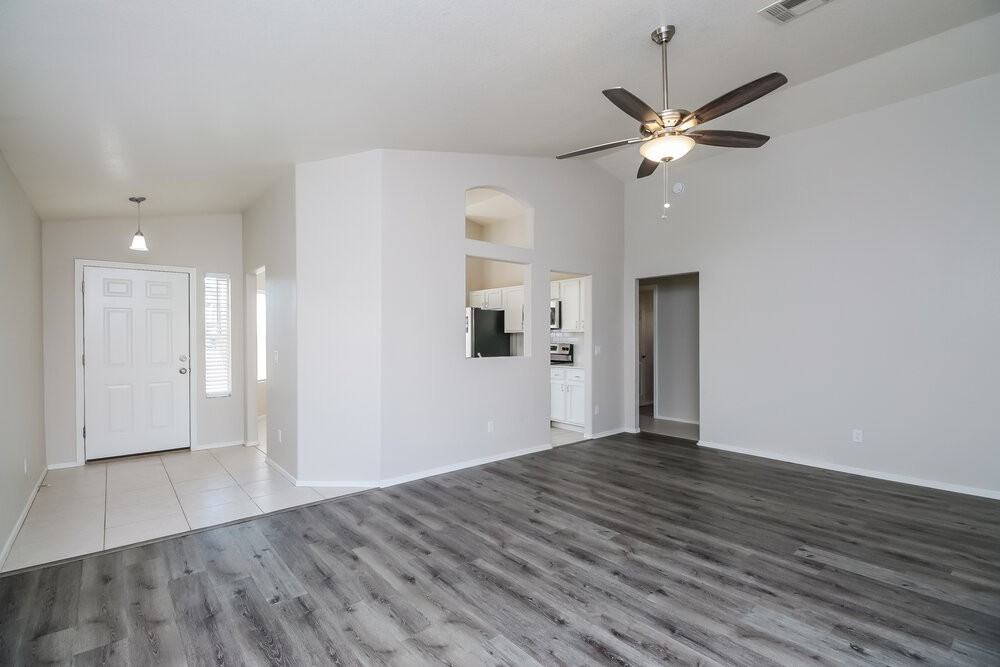 1110 E Jupiter Pl - Photo 3 of 15