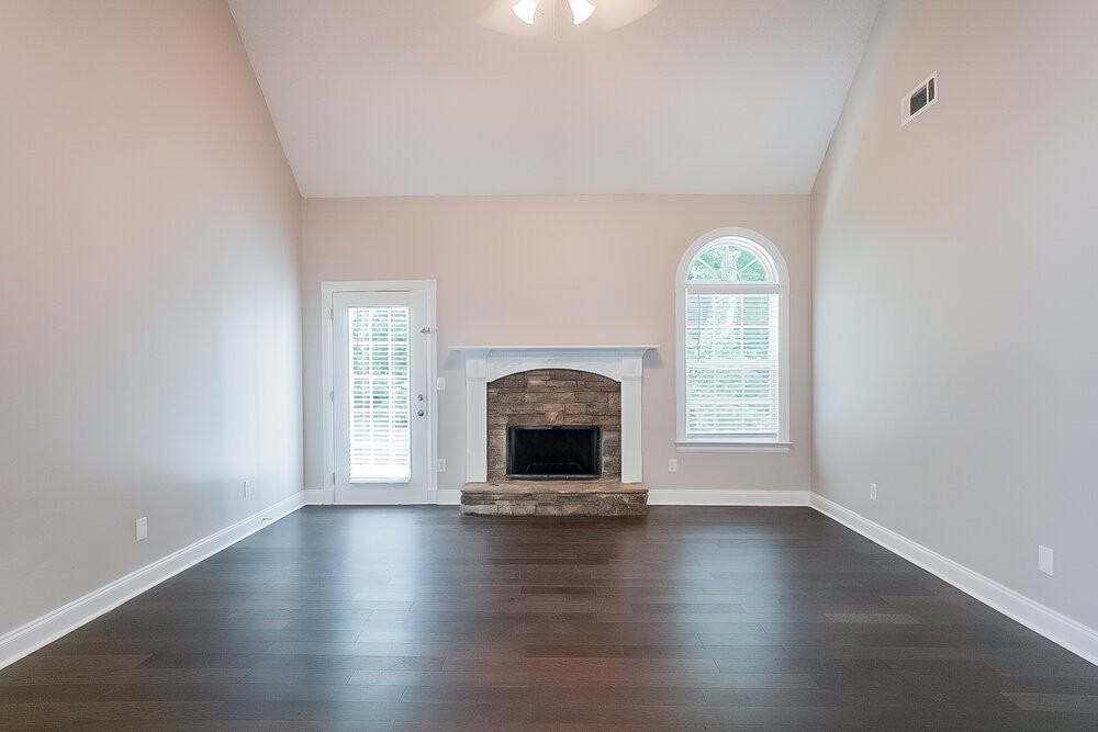 116 Arborwood Way - Photo 4 of 17