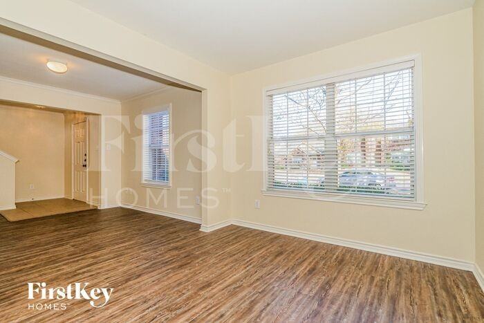 9008 Wayne St - Photo 2 of 15