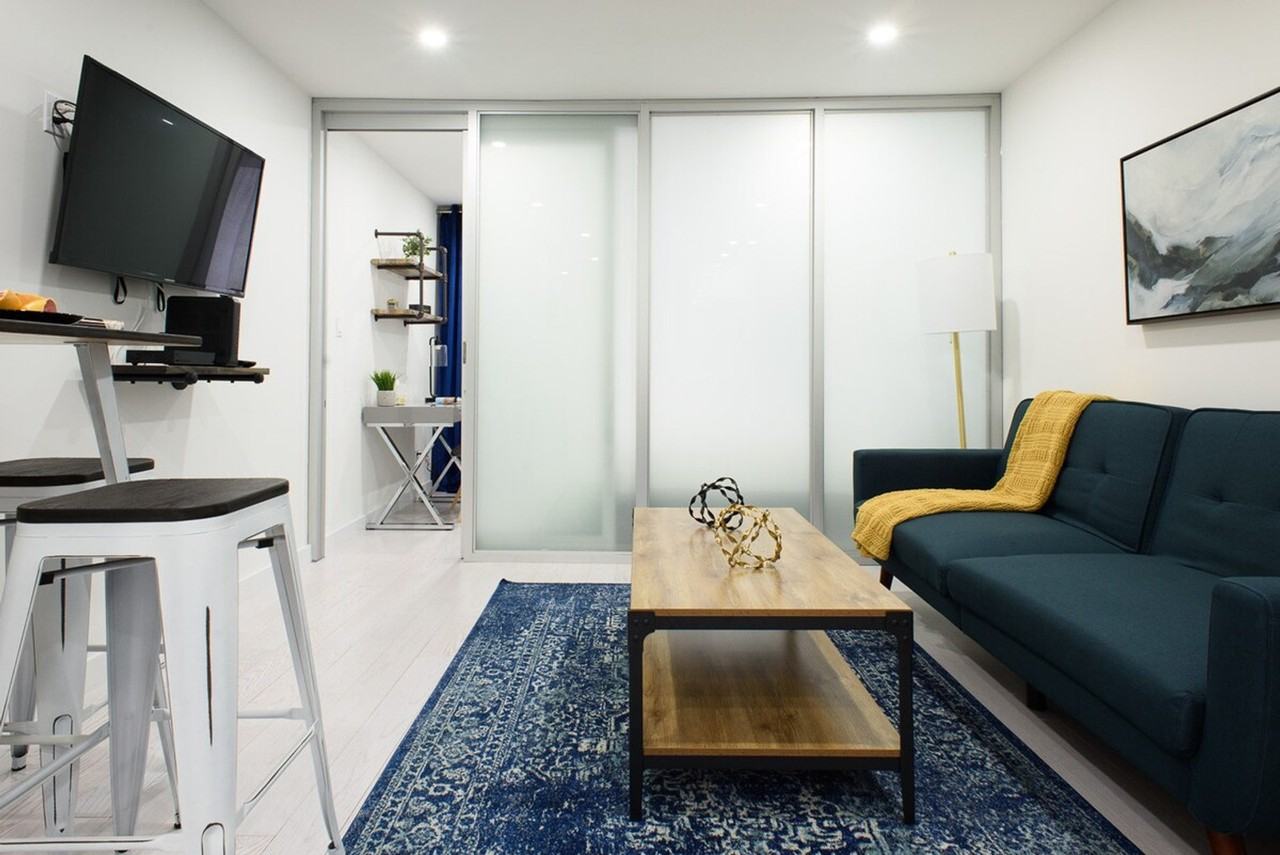 244 E 75th St #1021987P - Photo 2 of 25