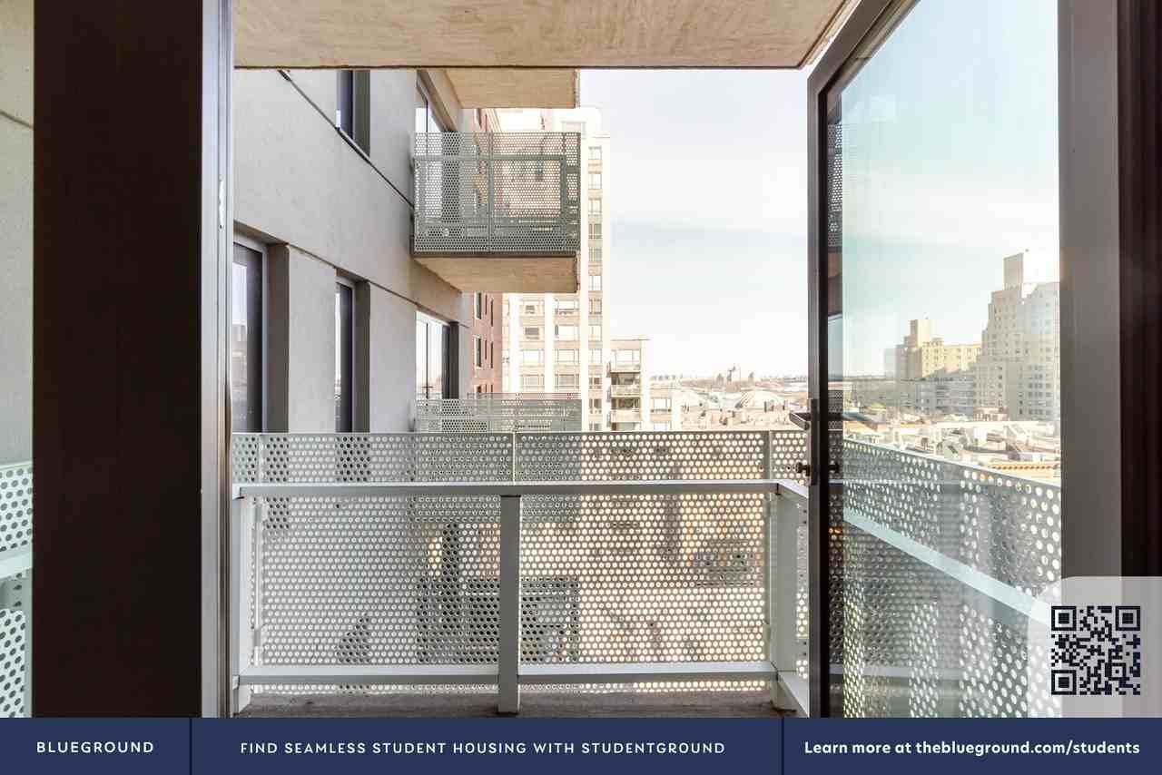 515 E 86th St #1760 - Photo 7 of 37