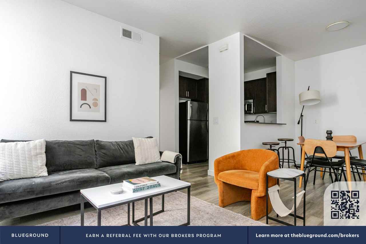 630 Hauser Boulevard - Photo 5 of 29