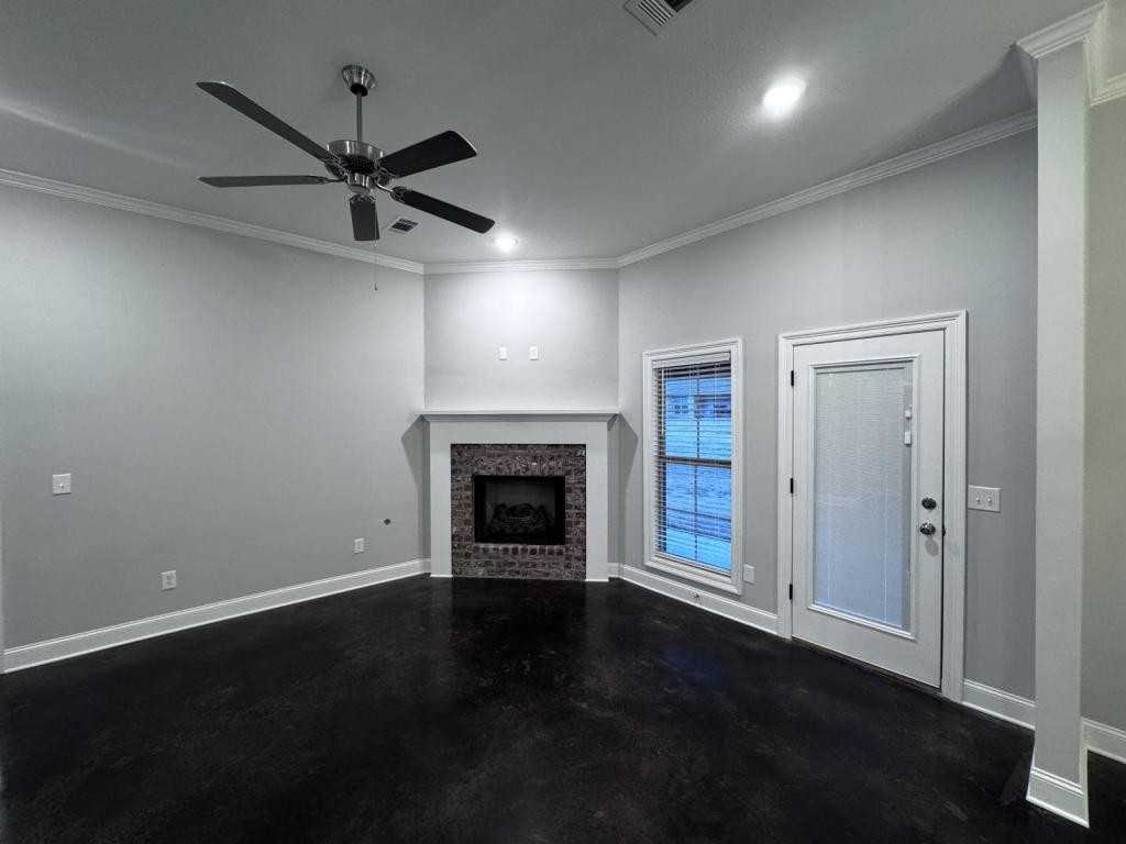 235 Chartleigh Cir - Photo 3 of 24