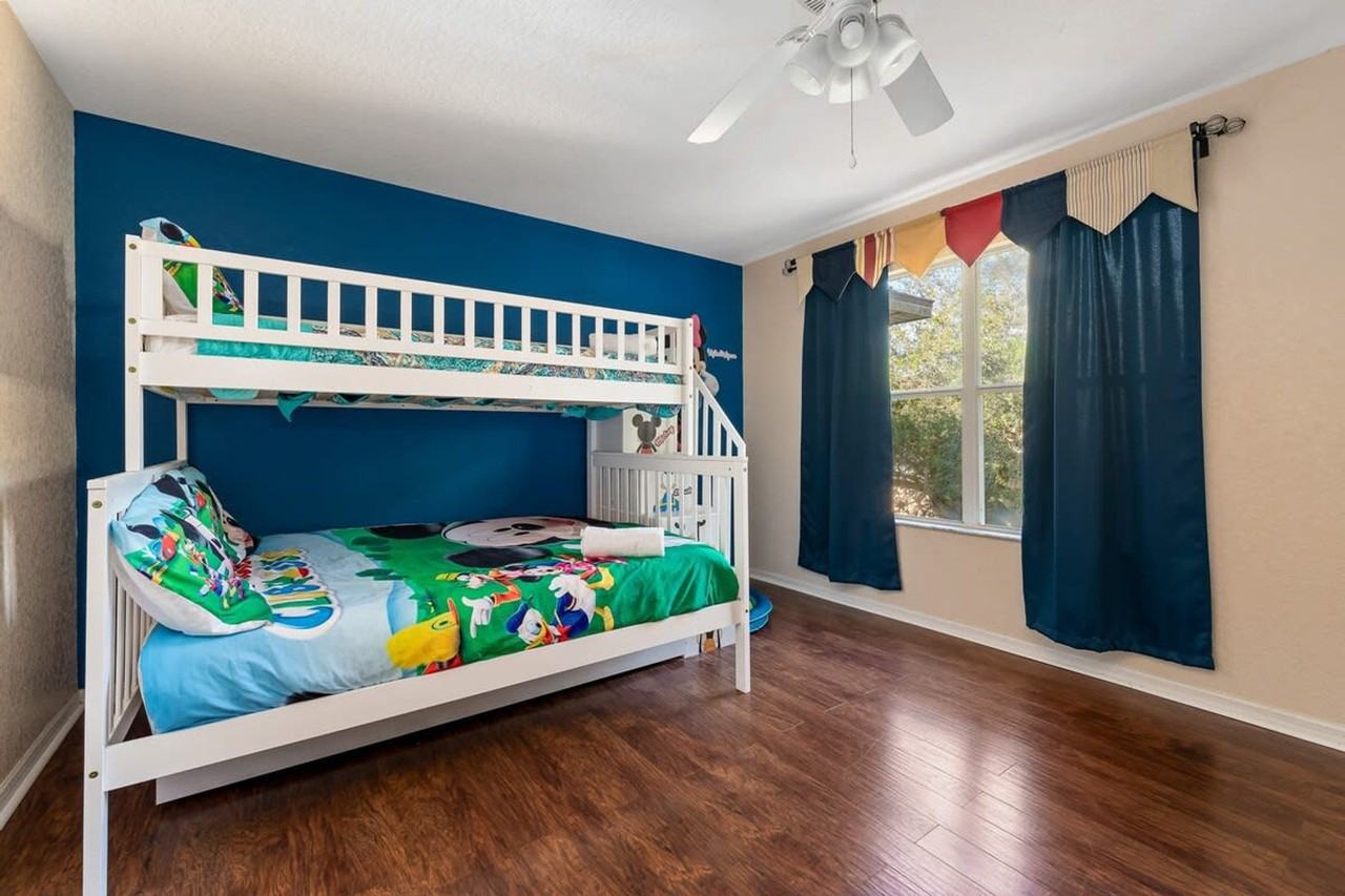 243 Palermo St #1018215P - Photo 4 of 27