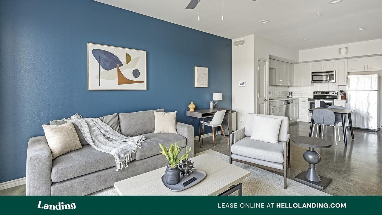 750 Fort Worth Ave - Photo 2 of 50