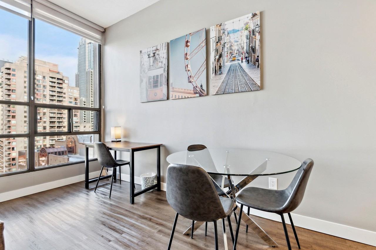 78 Gerrard Street West - Photo 4 of 20