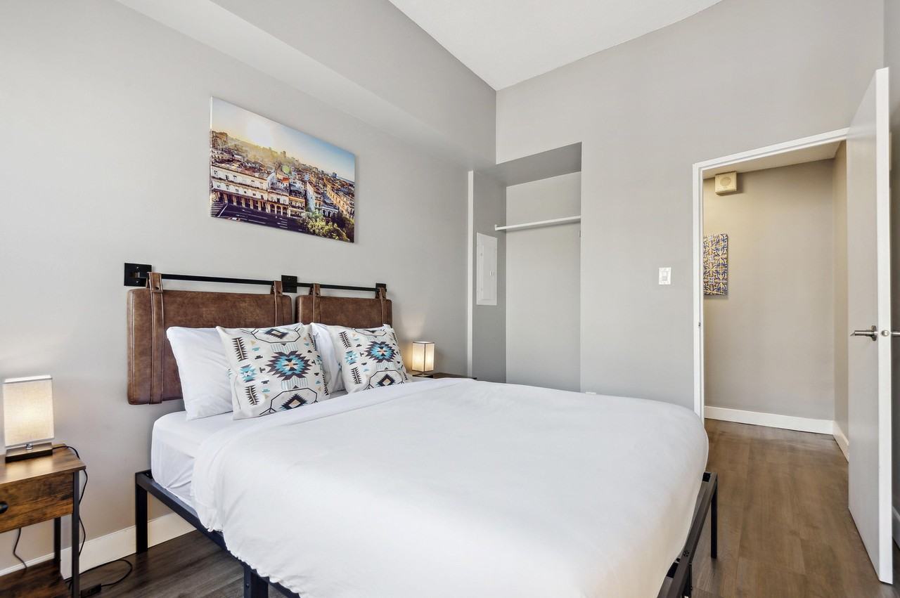 78 Gerrard Street West - Photo 6 of 20