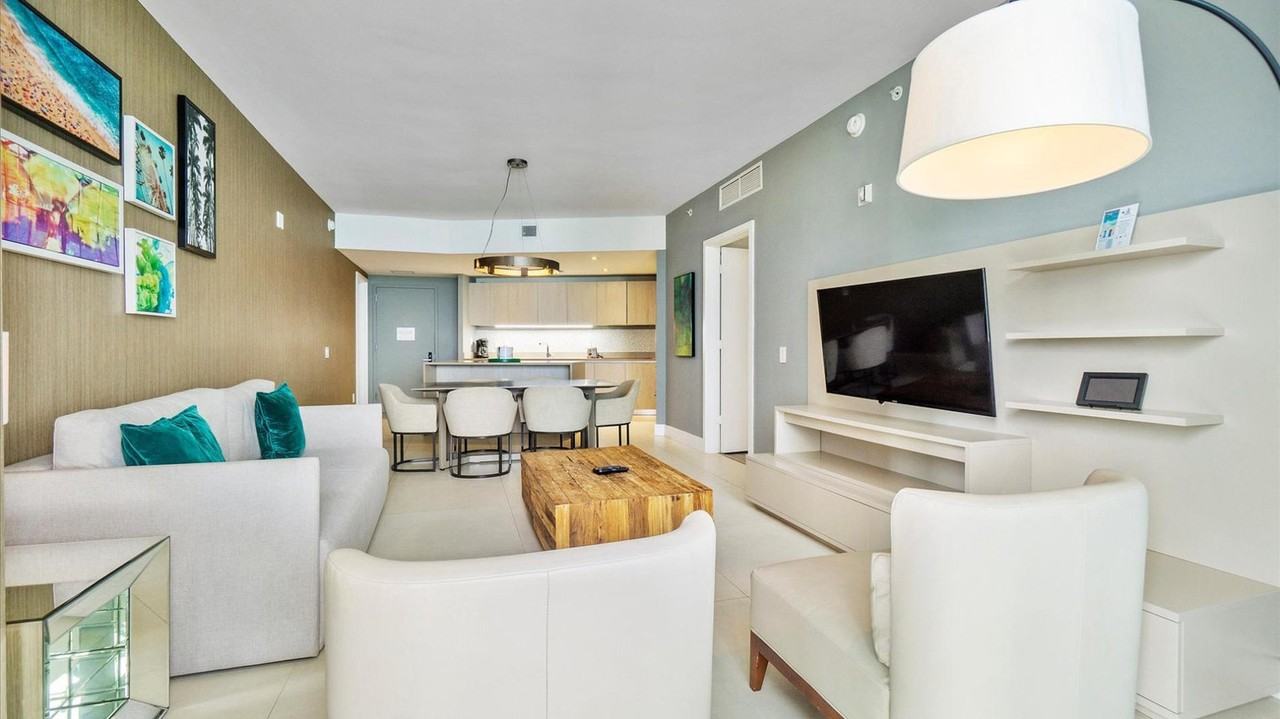 3101 East Hallandale Beach Boulevard #1049822P - Photo 2 of 26