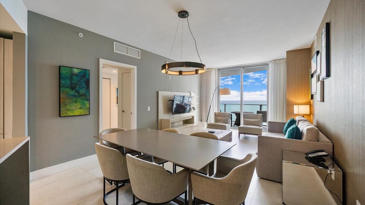 3101 East Hallandale Beach Boulevard #1049822P - Photo 5 of 26