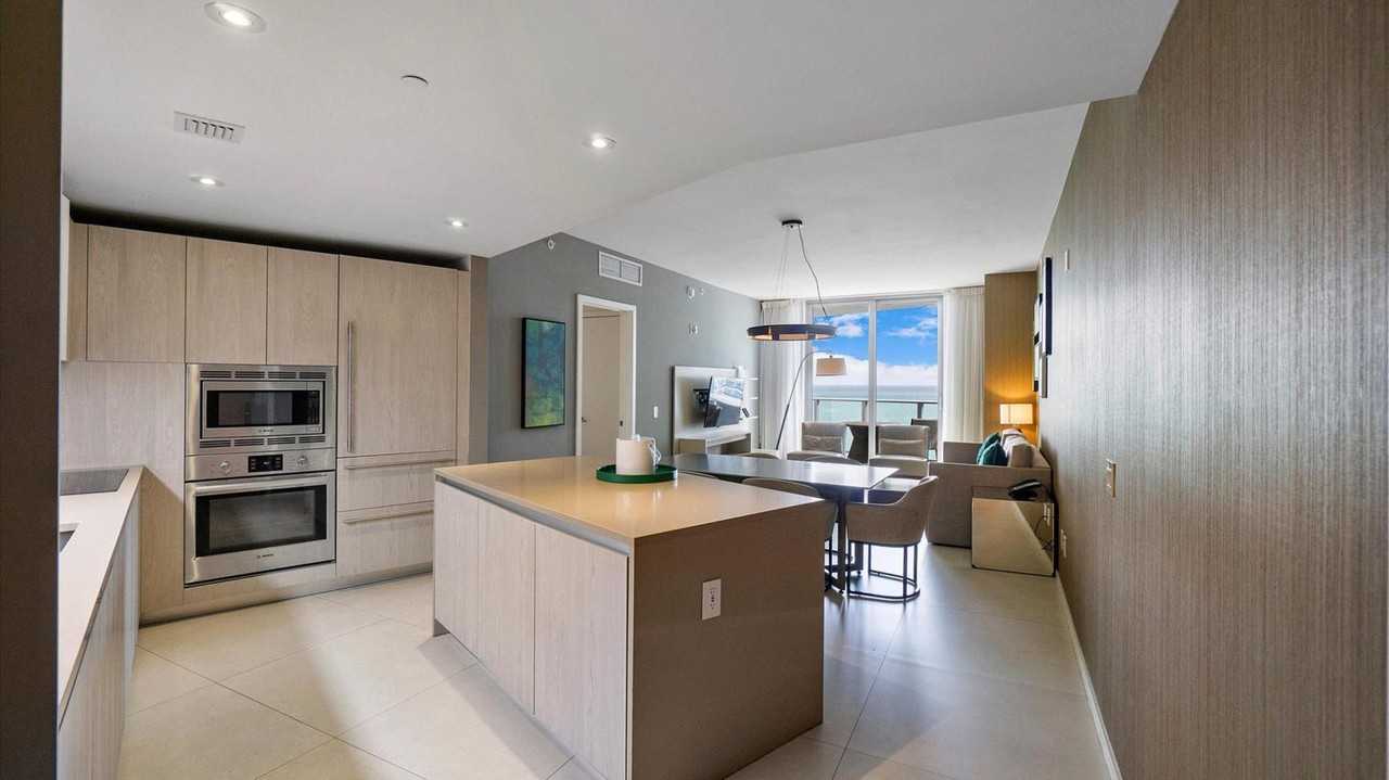 3101 East Hallandale Beach Boulevard #1049822P - Photo 7 of 26