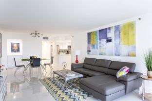 601 Biscayne Blvd - Photo 1 of 1