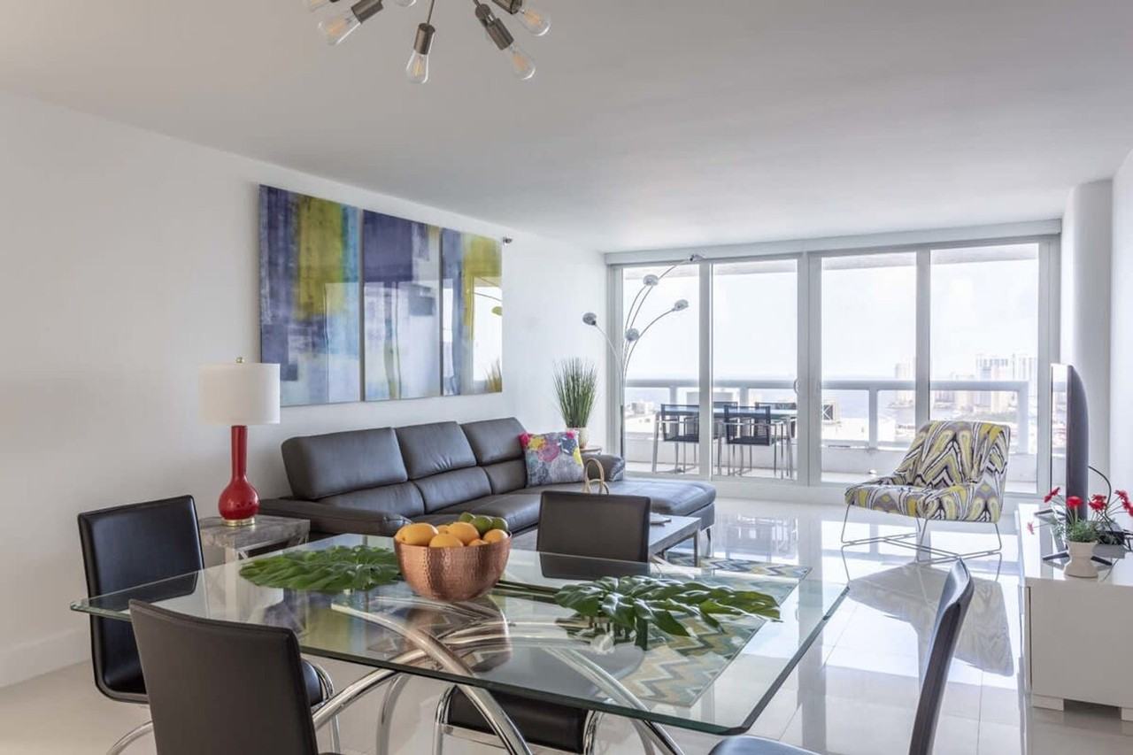 601 Biscayne Blvd #1055605P - Photo 6 of 33