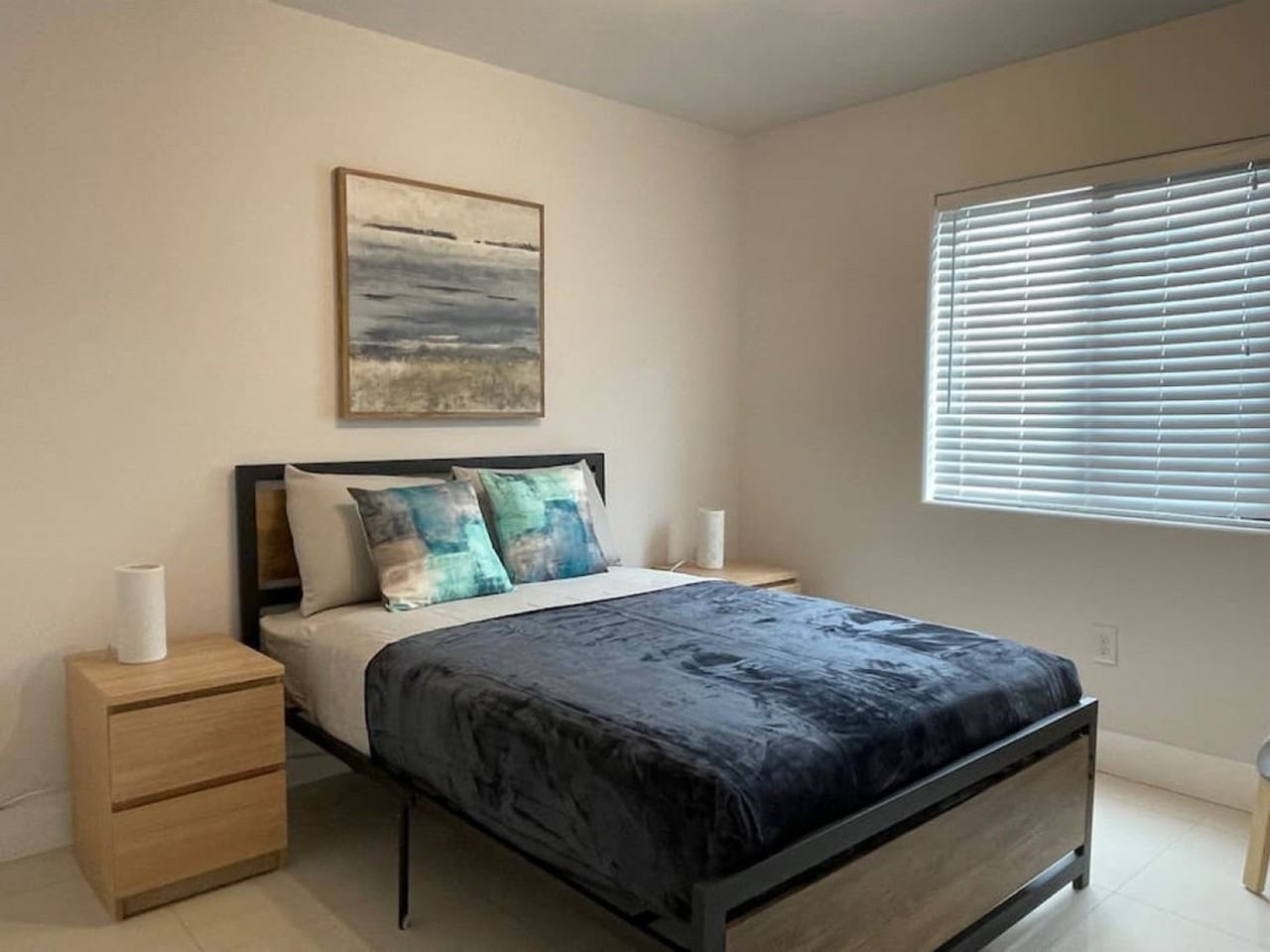 1375 Sw 6th St #1056519P - Photo 3 of 11