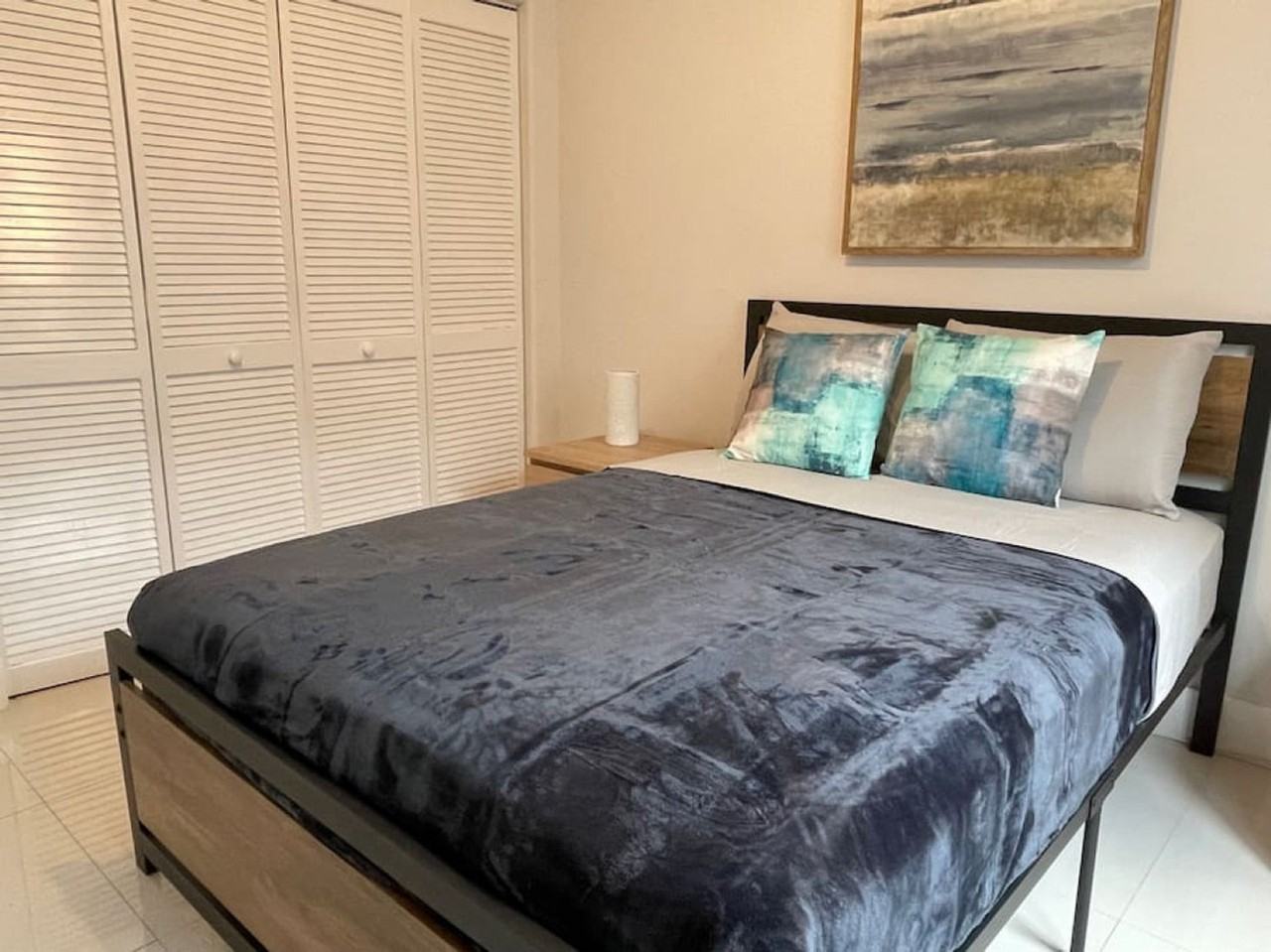 1375 Sw 6th St #1056519P - Photo 6 of 11