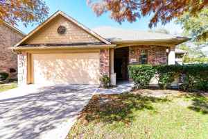 featured image of 2224 Kingsdale Ct