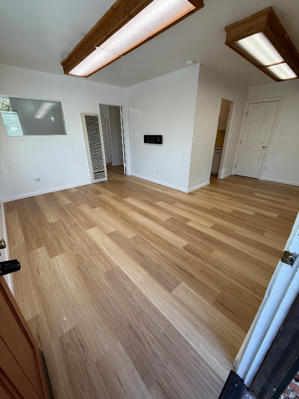 1014 Tourmaline St - Photo 5 of 26