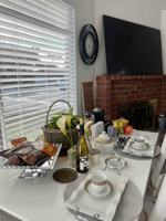 featured image of 920 Hillcrest Ct