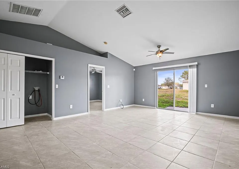 4438 28th St Sw #1 - Photo 3 of 10