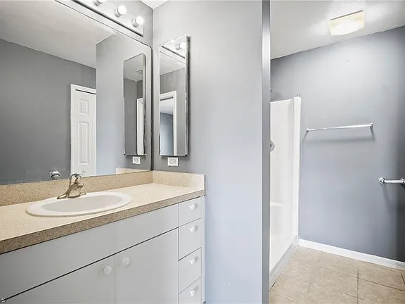 4438 28th St Sw #1 - Photo 6 of 10