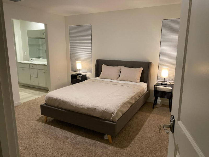 755 S Rapallo St - Photo 4 of 5