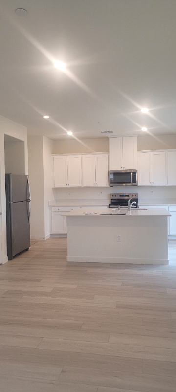 754 S Rapallo St - Photo 2 of 2