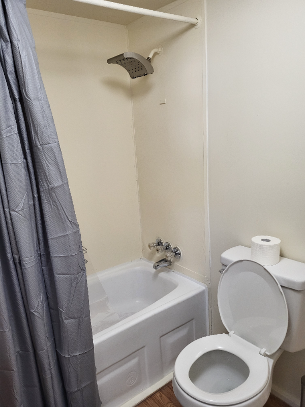 159 W Notre Dame St #NA - Photo 2 of 8