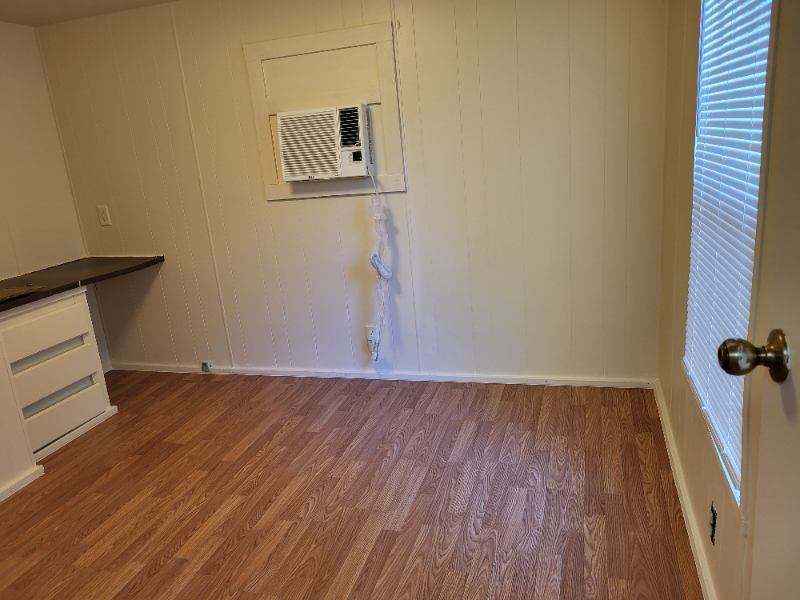 159 W Notre Dame St #NA - Photo 3 of 8