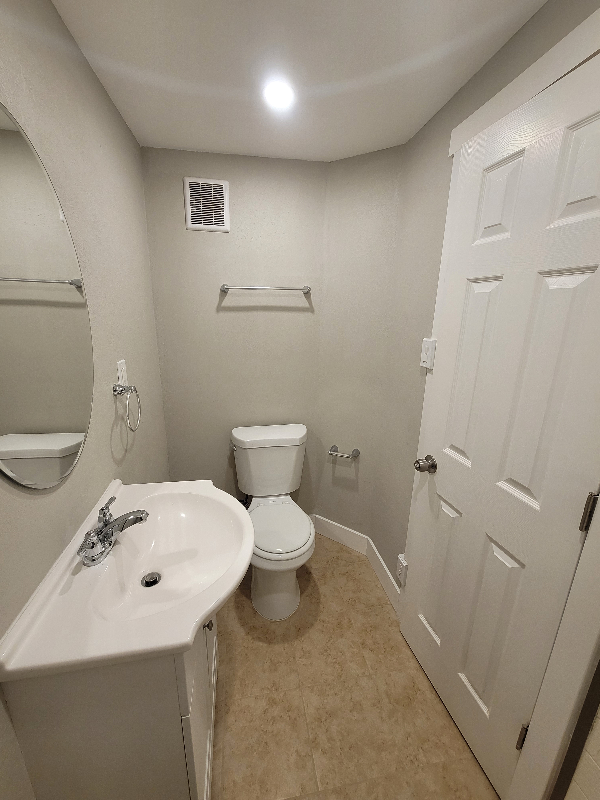 1240 Elmira St - Photo 6 of 11