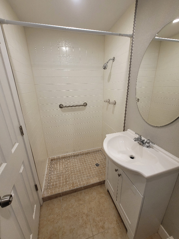 1240 Elmira St - Photo 7 of 11