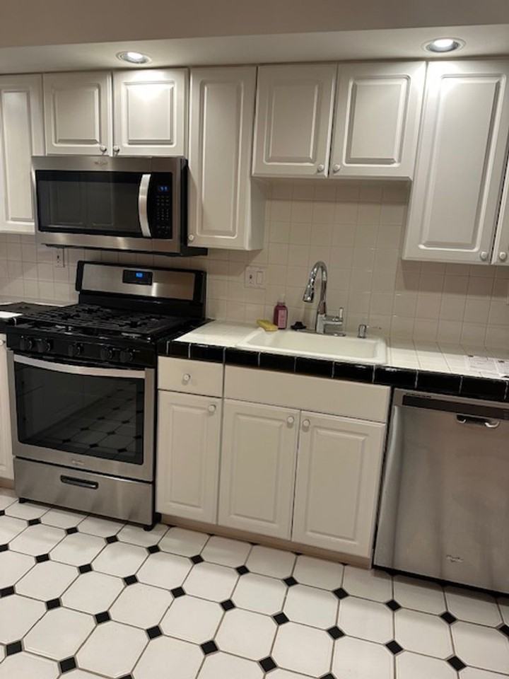 2441 S Woodstock St - Photo 5 of 32