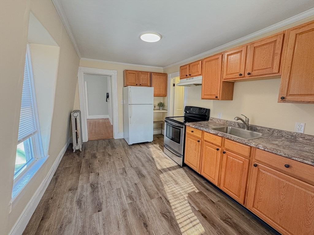 33 Grant St #2 - Photo 2 of 16