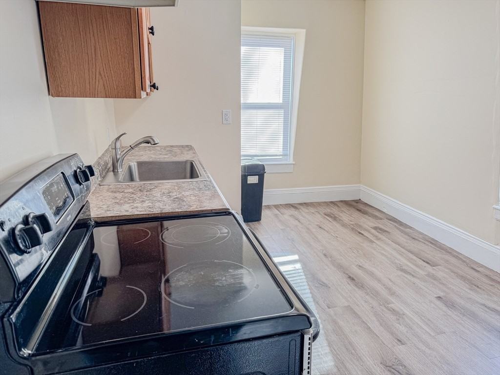 33 Grant St #2 - Photo 3 of 16