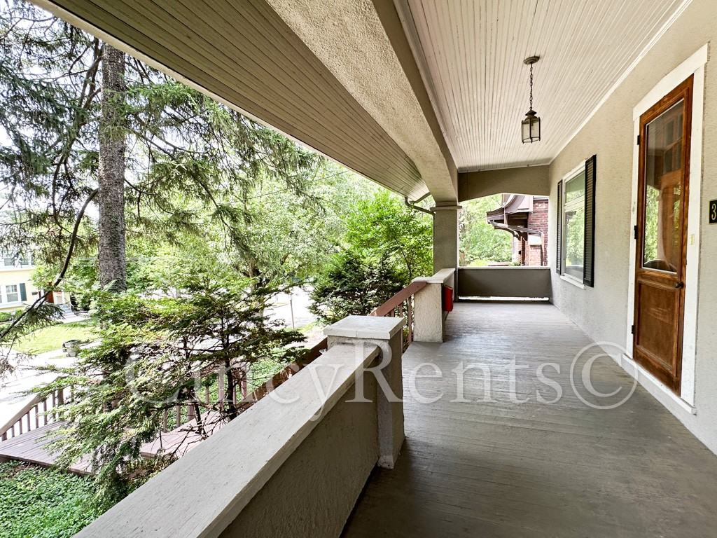 3440 Saint Johns Pl #NA - Photo 2 of 28