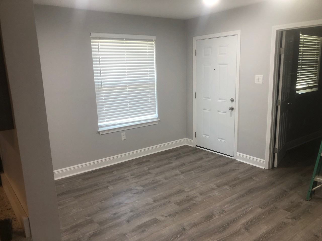 328 Woodland Dr #NA - Photo 2 of 5