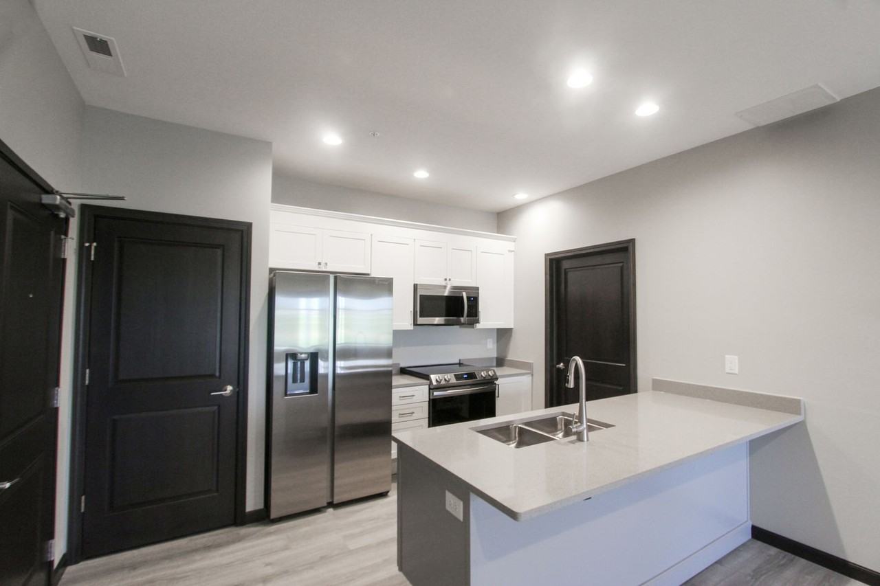 Fairway Place Apartments - Photo 4 of 50