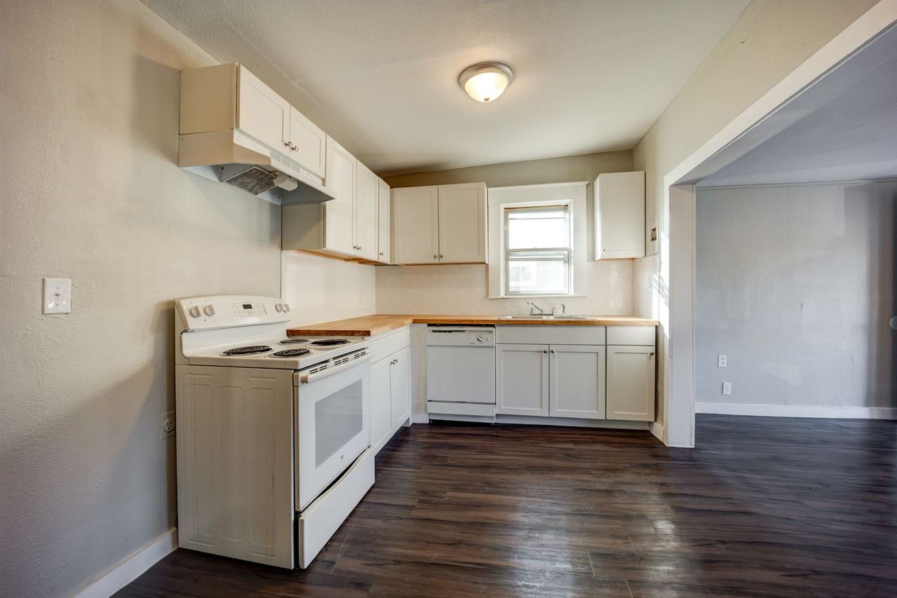 723 N 35th St - Photo 5 of 15