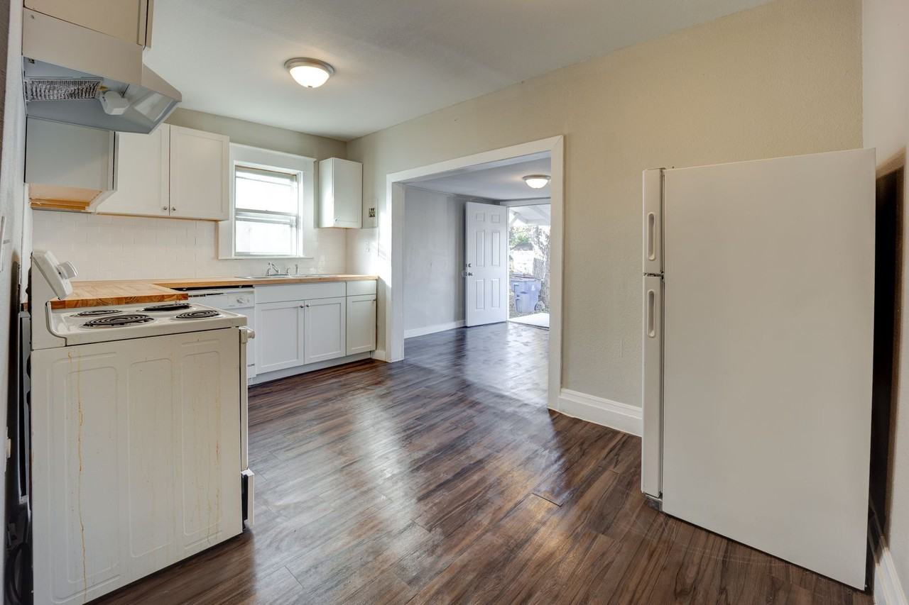 723 N 35th St - Photo 6 of 15