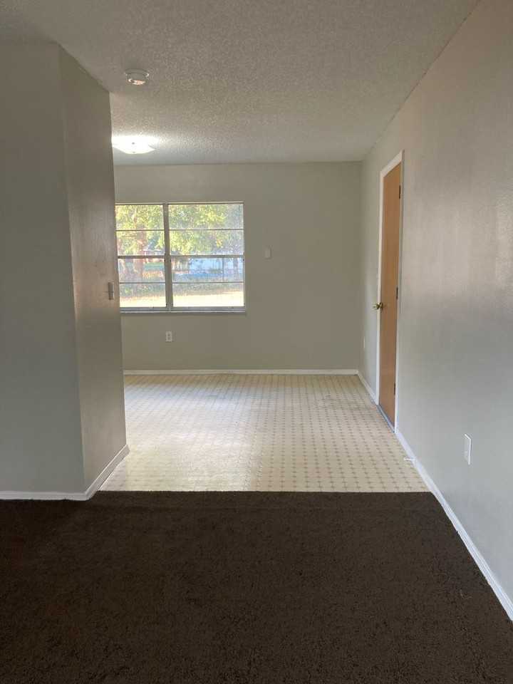 151 E Gardenia Dr - Photo 3 of 17