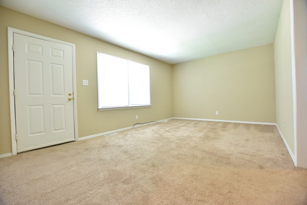 4130 Edgeware Rd - Photo 2 of 11