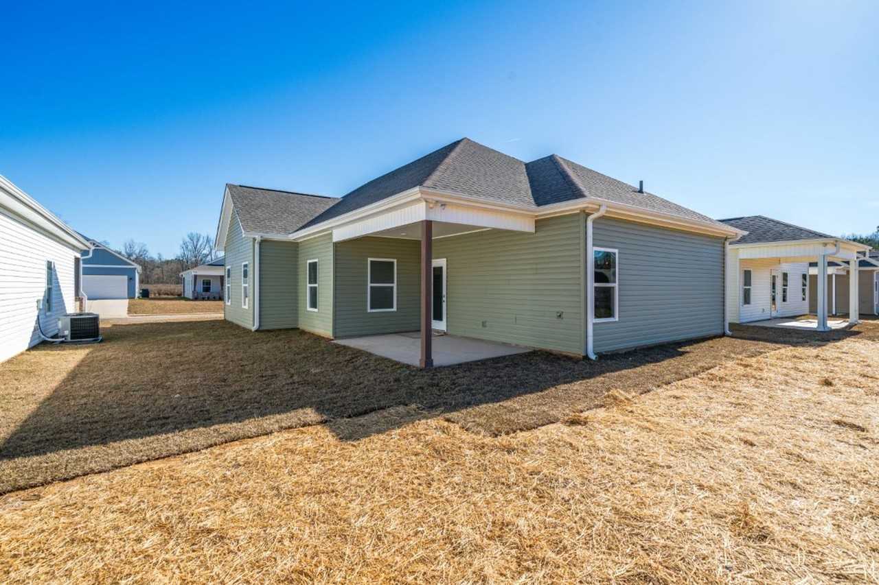 3474 Joyce Lewis Ave - Photo 3 of 22