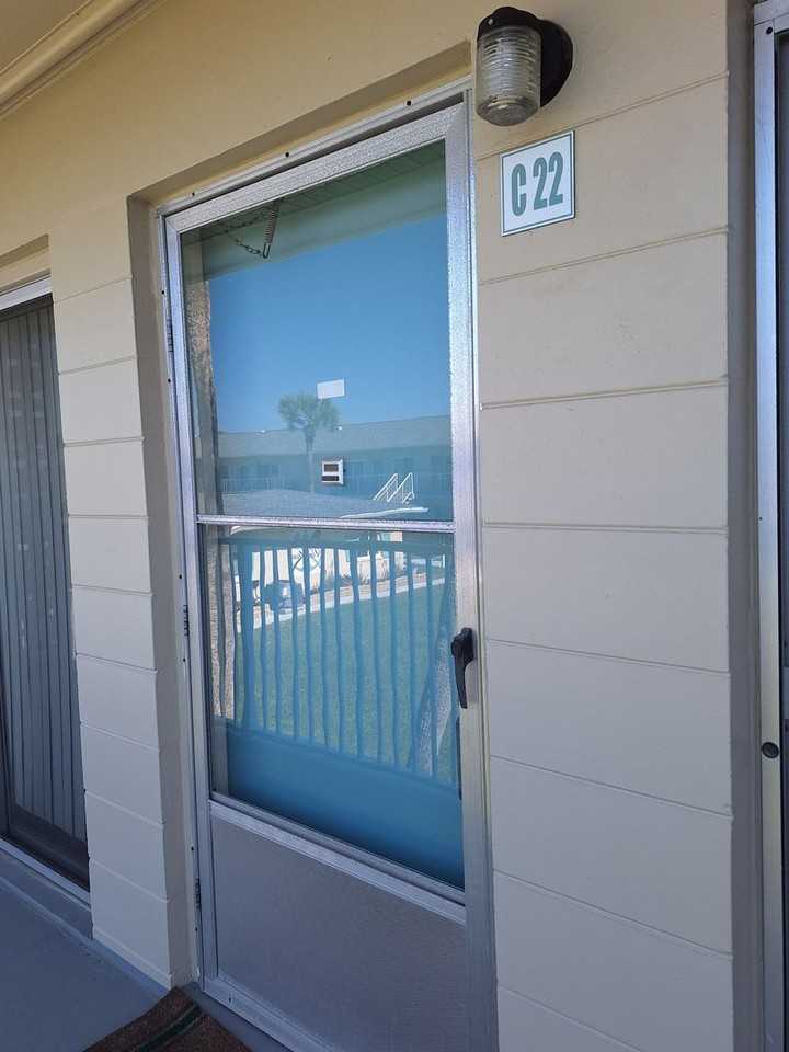 335 N Causeway Apt C22 - Photo 3 of 20