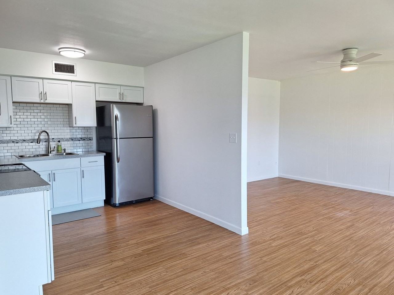 335 N Causeway Apt C22 - Photo 7 of 20