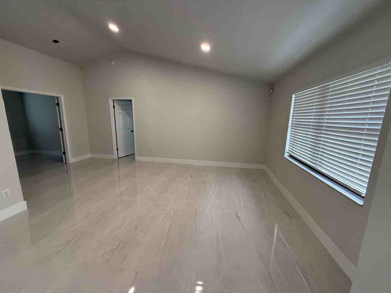 9143 Woodbreeze Blvd - Photo 3 of 18