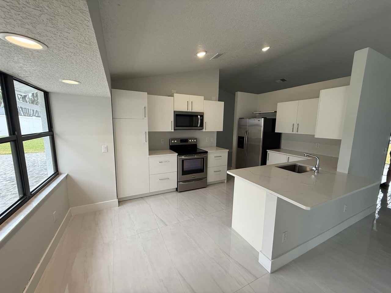 9143 Woodbreeze Blvd - Photo 5 of 18