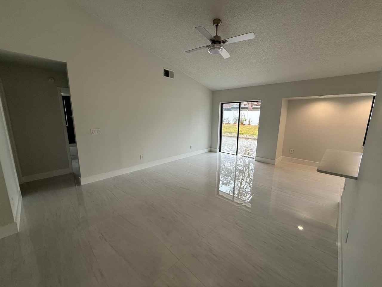 9143 Woodbreeze Blvd - Photo 7 of 18