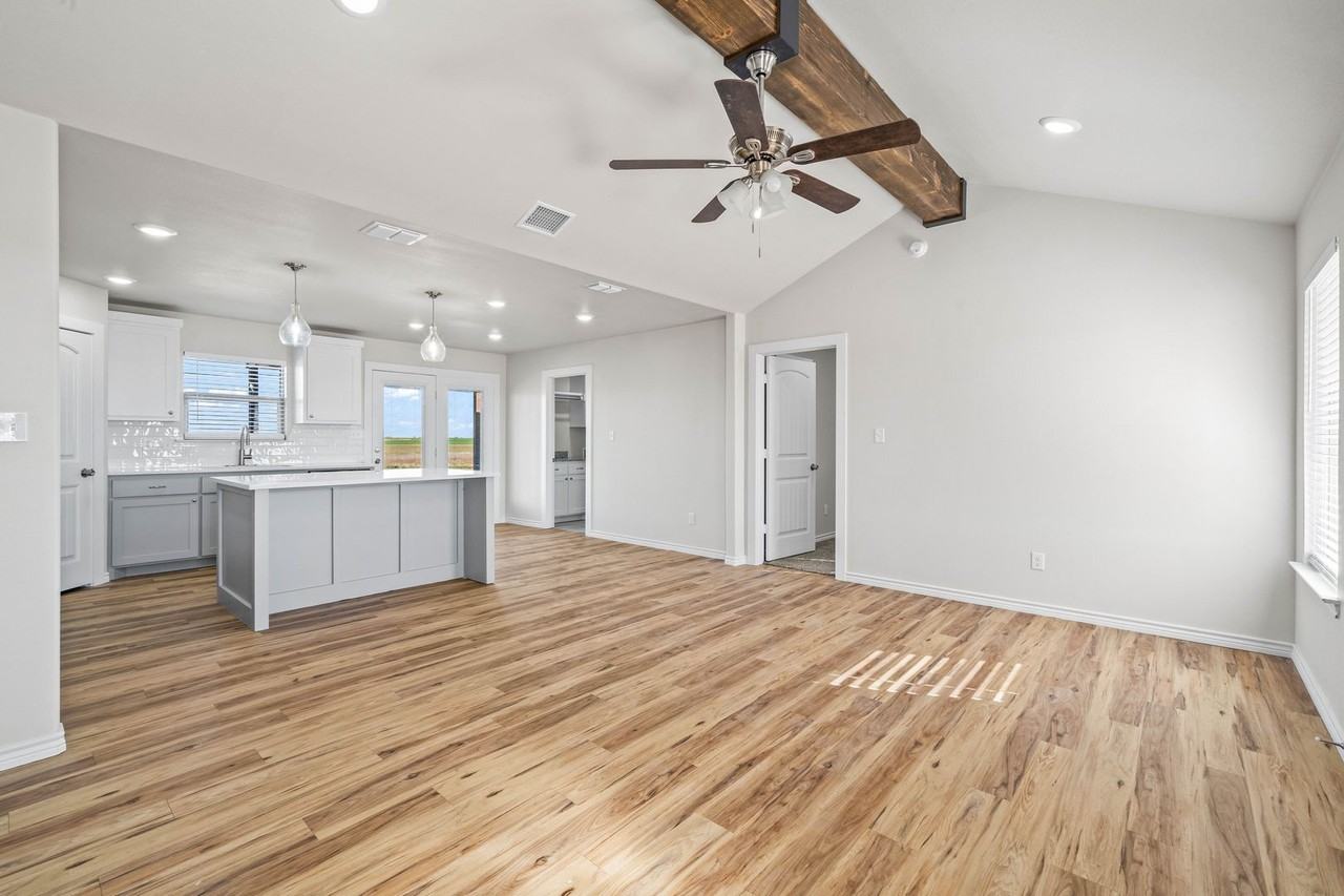 14022 N County Road 3240 - Photo 3 of 34