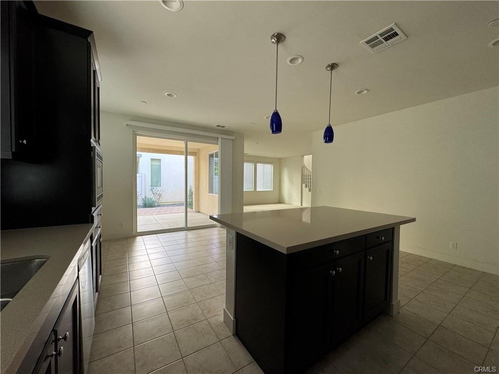 1273 Viejo Hills Dr - Photo 3 of 8